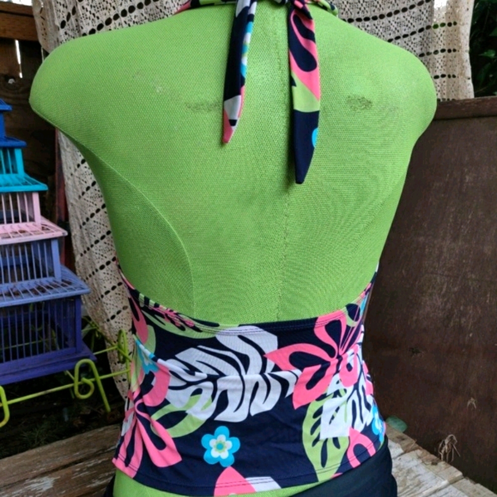 Jantzen Navy Tropical Tankini Top EUC - Picture 8 of 8